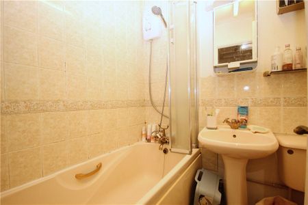 Josephs Road, Guildford, Surrey, GU1 1BT - Photo 5