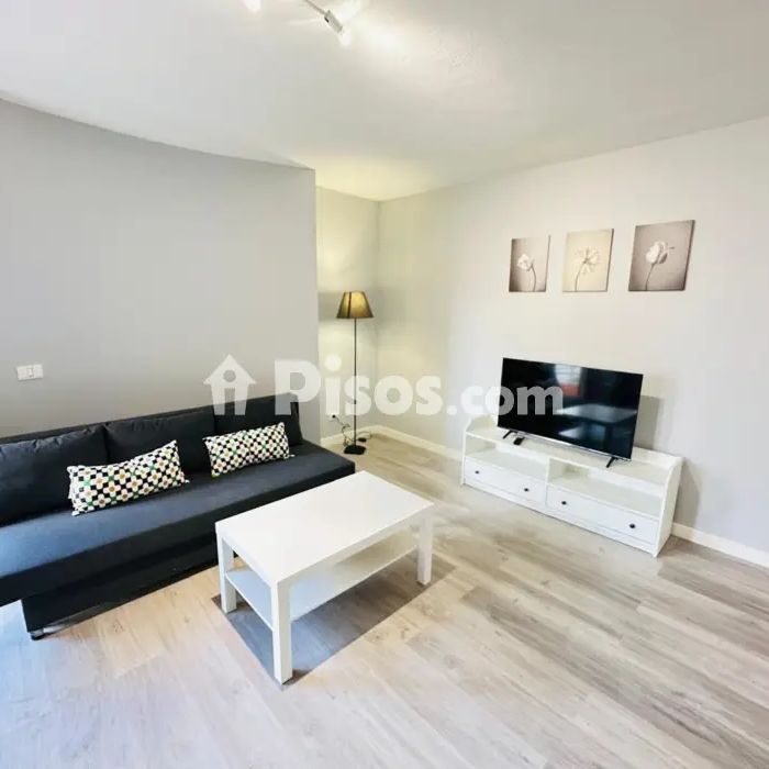 Apartamento en alquiler en Calle Mediterráneo - Photo 1