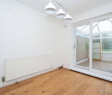 3 bedroom terraced house to rent - Photo 5