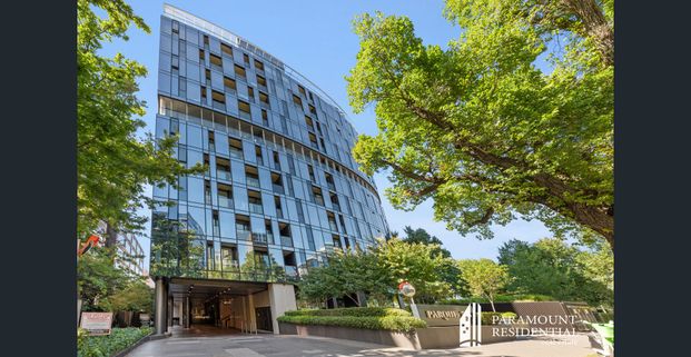 Executive Furnished Residence | Parque Apartments - Photo 1