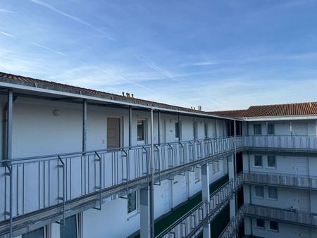 1. OG mit Balkon ! Lift / Laminat / TG Stellplatz u.v.m... - Foto 5