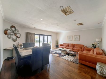 33 Cleary Court, Clayton South VIC 3169 - House For Rent | Domain - Photo 2