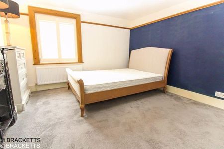 2 bedroom end of terrace house to rent - Photo 4