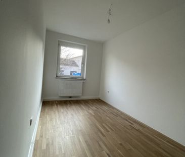 Fertig sanierte 3-Raum-Wohnung mit Balkon und Duschbad am Bindermic... - Photo 2