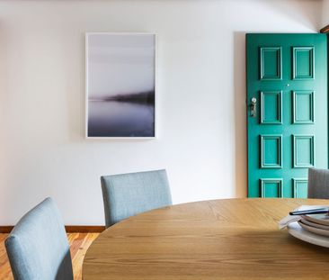 Fresh updates, natural light throughout - Photo 4