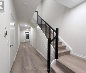 10 HELMKAY AVENUE - Photo 1