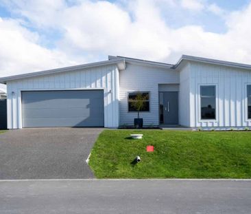 Coastal elegance & vineyard lifestyle - 4 bedroom family home - Photo 4