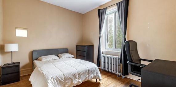 5 1/2 - Montréal (Côte-des-Neiges) - 800 $/mois - Photo 2