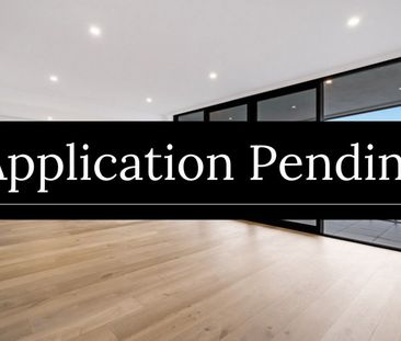 STUNNING WATERFRONT APARTMENT - 6 MONTH LEASE - Photo 4