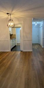 * BEAUTIFUL ONE BEDROOM PLUS DEN * PET FRIENDLY * STORAGE LOCKER * PARKING * - Photo 3