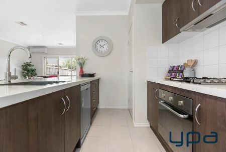 “A Perfect Blend of Space, Style & Location !!” - Photo 4