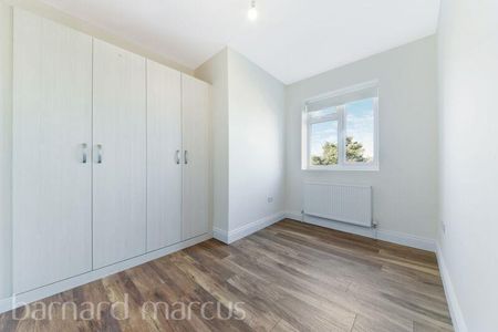 Holly Park Road, New Southgate - Photo 2