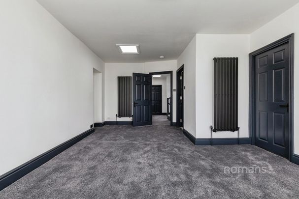 3 bedroom apartment to rent - Photo 1