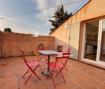 À LOUER – T3 MEUBLÉ DANS VILLA AVEC TERRASSE ET PARKING - Photo 2