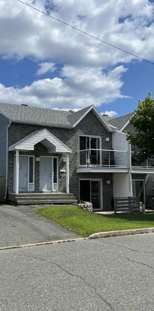 4 1/2 Lévis centre-ville, UQAR, proximité autoroute - Photo 1
