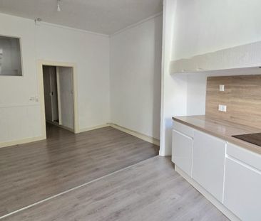 Location Appartement 3 pièces 53m² SETE 34200 - Photo 5