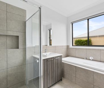 MAJESTIC SEA CHANGE - Photo 1