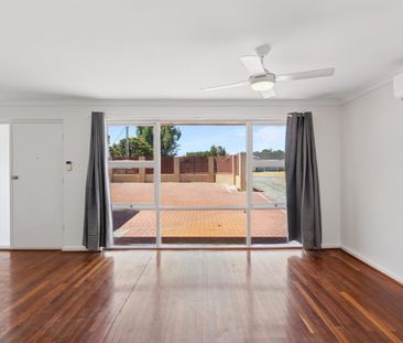 10 Devon Way - Photo 2