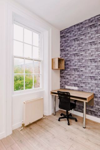 Flat 2-Bedroom G - Photo 3