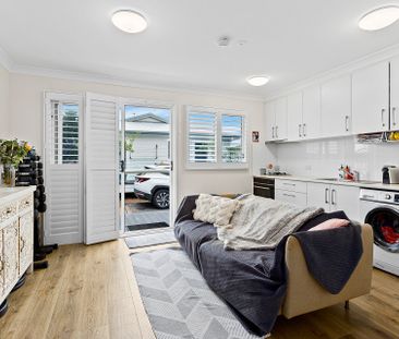 Effortless Living&comma; Opposite Kurnell Beach - Photo 2