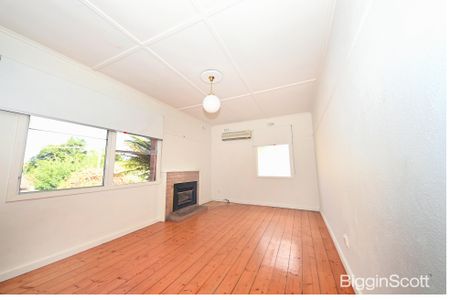 Spacious and Characterful Home in the Heart of Ashburton - Photo 5