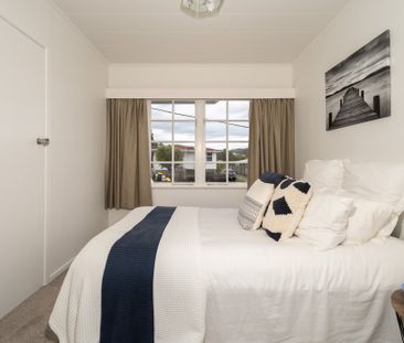 54 Mark Avenue, Paparangi - Photo 6