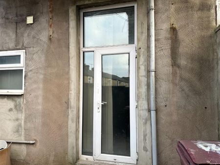 Hufling Lane, Burnley - Photo 4