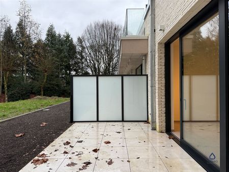 Energiezuinige nieuwbouwappartement met garagebox en gemeenschappelijk zwembad - Photo 3