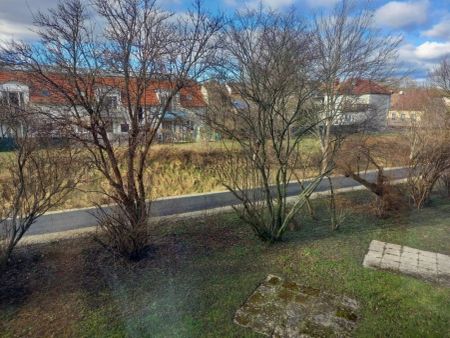 Ruhige 4-Zimmer Wohnung mit Loggia! - Photo 4