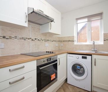 2 bedroom maisonette to rent - Photo 4