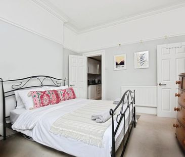 1 bedroom flat to rent - Photo 6
