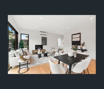 Light Filled and Super Spacious Townhome - Photo 3