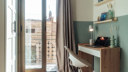Room for rent in shared apartment in Barcelona - Photo 2
