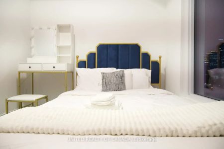 252 church Street #3301 - Photo 5