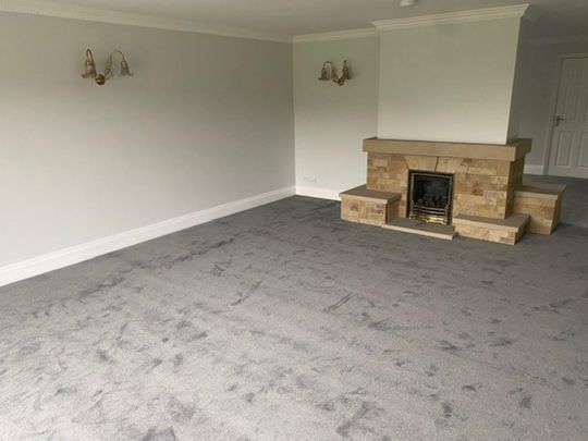 3 bedroom detached bungalow to rent - Photo 1