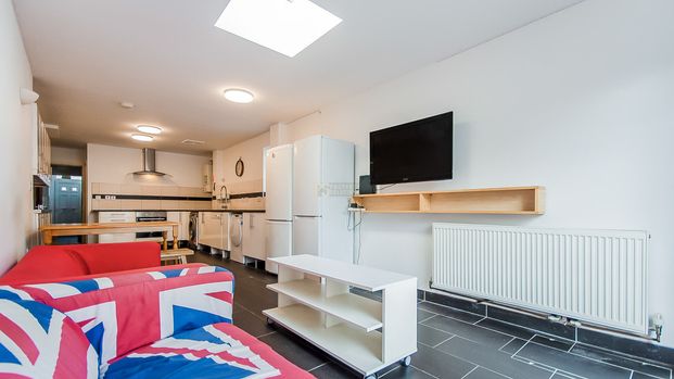 16 Grange Road - Photo 1