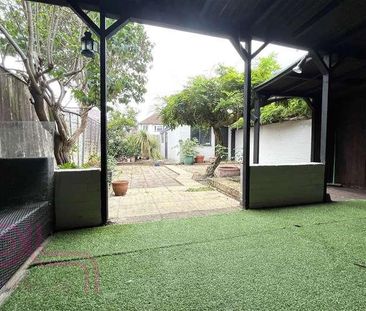 Whitton Waye, Whitton, Hounslow, TW3 - Photo 2