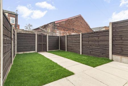3 bedroom townhouse to rent - Photo 4
