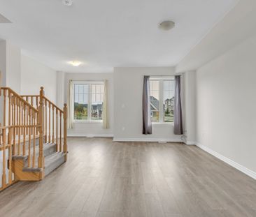 For Lease - 6 Spencer Boulevard, Wasaga Beach, Ontario - Photo 1