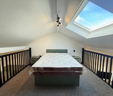 Studio 12, Pollecoff House 290-294High Street - Photo 2