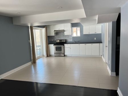 For Lease - 8 Dovetail Drive, Richmond Hill, Ontario - Photo 4