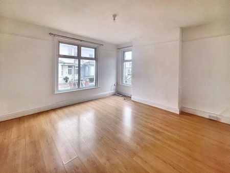 Pomphlett Road, Plymouth, Devon, PL9 - Photo 2