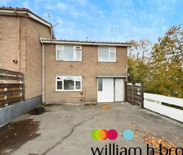 St Lukes Close - Photo 4