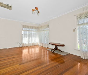 35 Ginifer Avenue, Altona North VIC, Belconnen - Photo 3