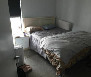 Unfurnished 2 bedroom Apartment Albany with one carpark - Photo 3