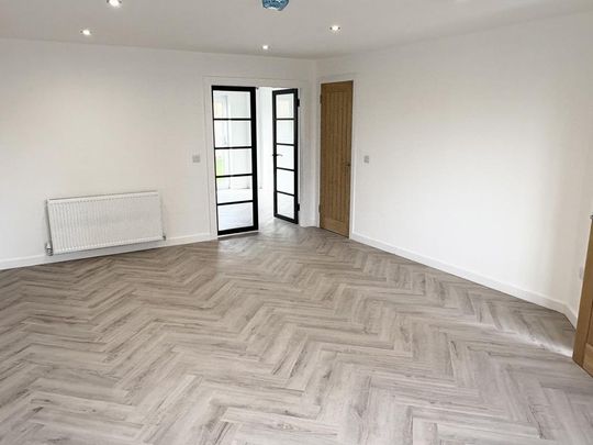 4 bedroom house to rent - Photo 1