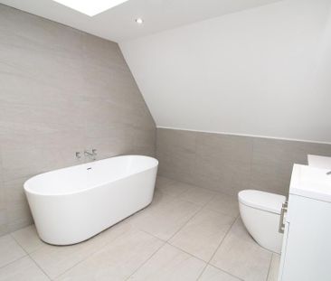 3 bedroom apartment to rent - Photo 5