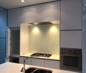 LOFTWONING - Photo 2