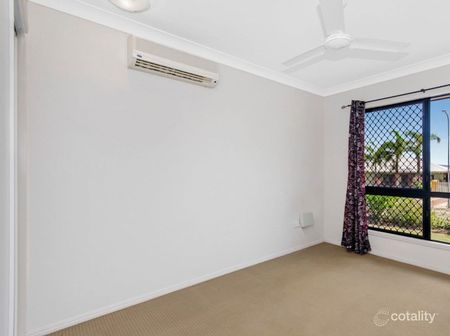 Home in Mount Louisa - Photo 2