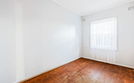 Neat, Low-Maintenance Living in a Convenient Location - Photo 4